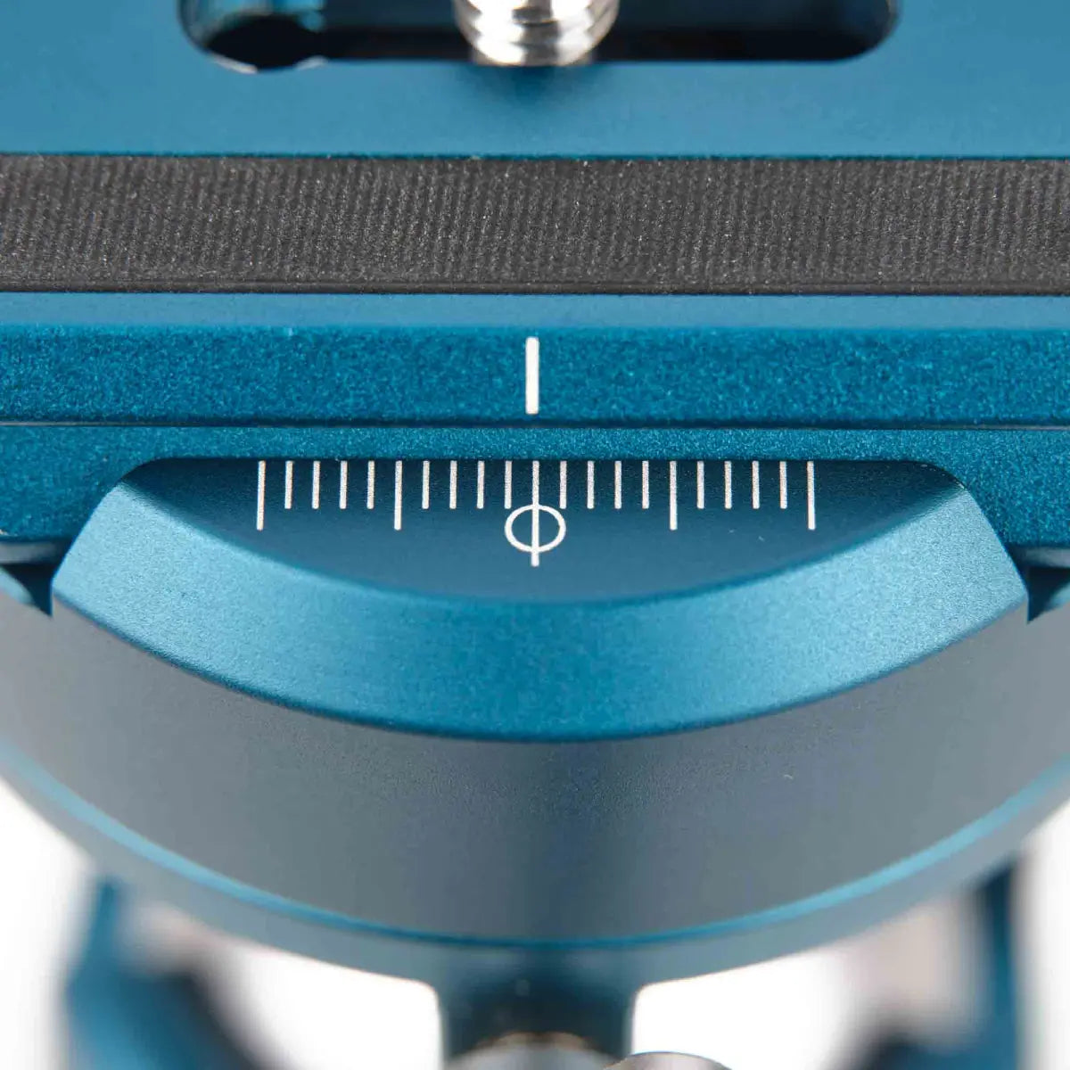 Benro NBBH3 by Novoflex Head Medium close up of balancing indicator