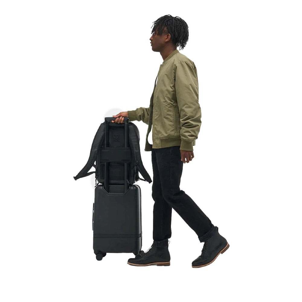 Gomatic McKinnon Camera Pack 25L + Ladder +2 Sm. Cube on model
