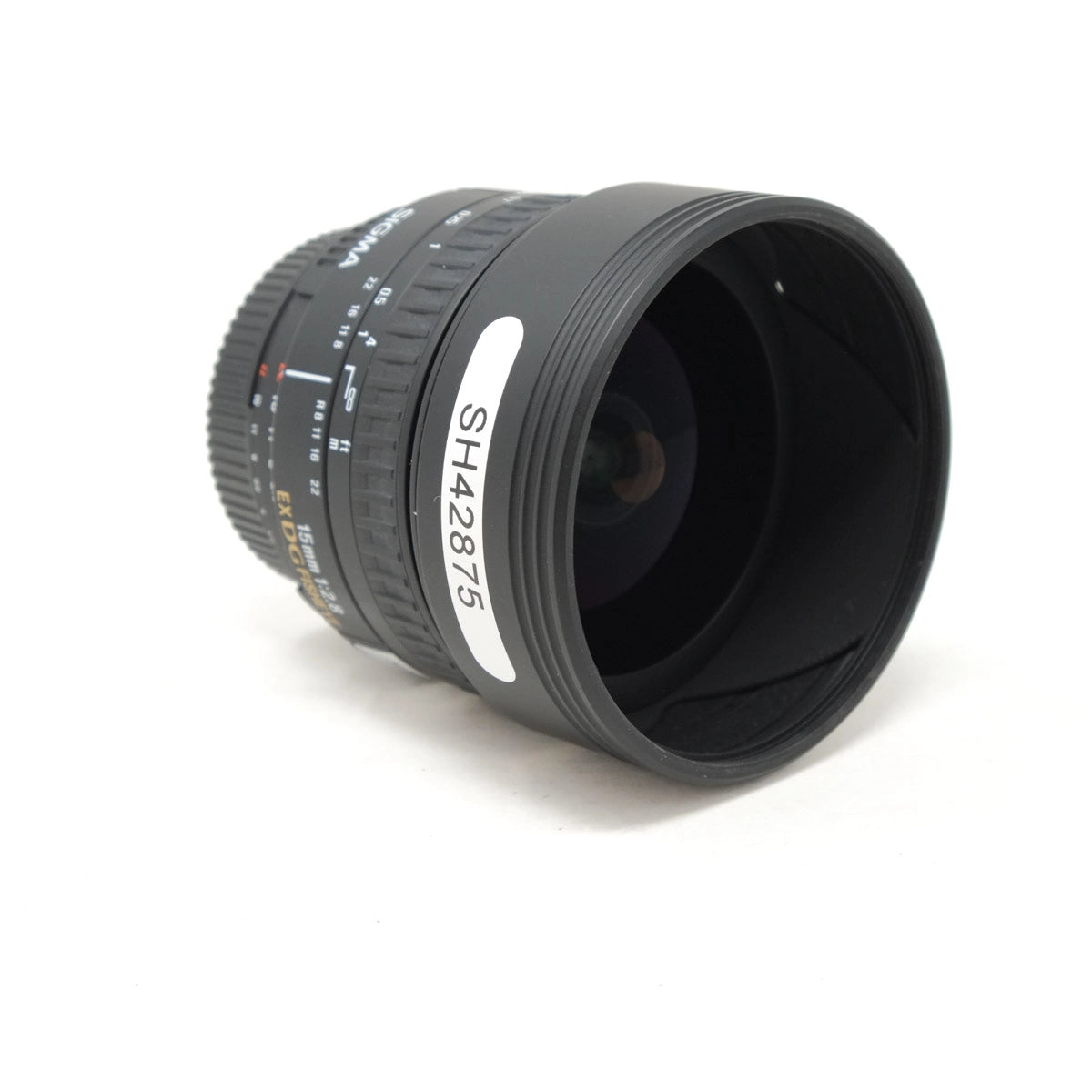 Used Sigma 15mm F2.8 Ex DG Fisheye for Nikon F - side angle