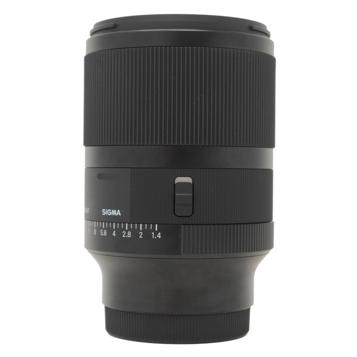 Used Sigma 35mm F1.4 DG DN ART lens for Sony E - side angle