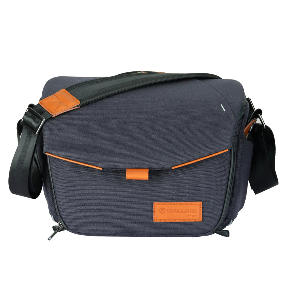 Vanguard VEO City S30 Navy Shoulder Bag - 8 Litres