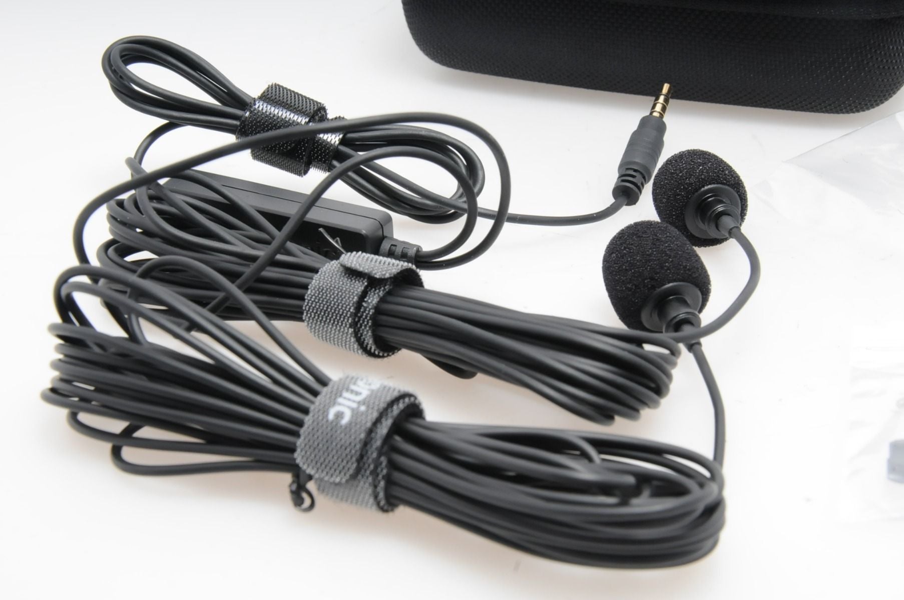 Used Saramonic Lavalier Microphone for DSLR cameras (Boxed SH36705)
