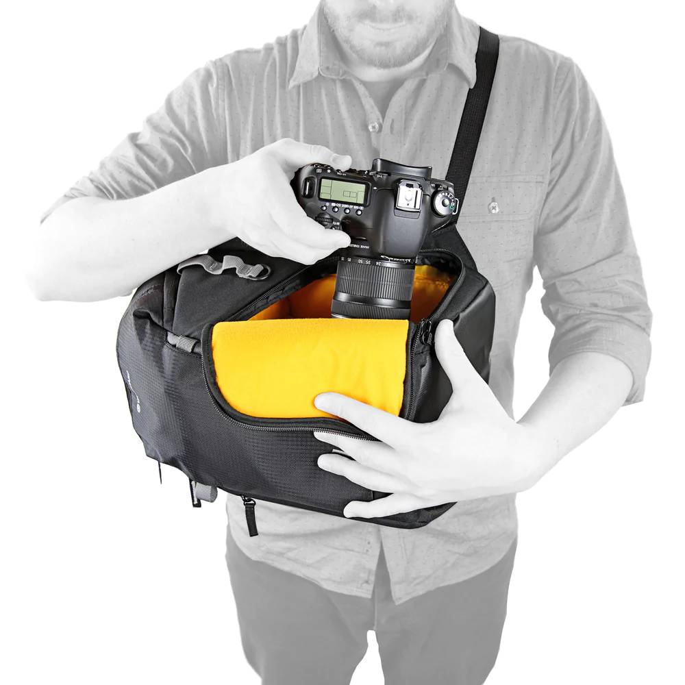 Vanguard VEO Discover 42 Sling Backpack