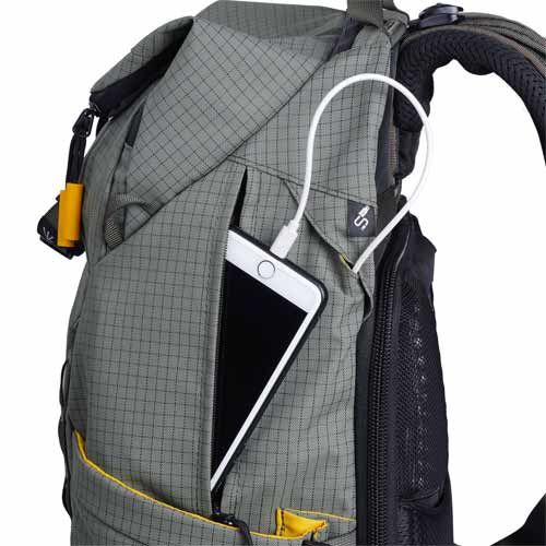 Vanguard VEO Active 42M Trekking Backpack - Green