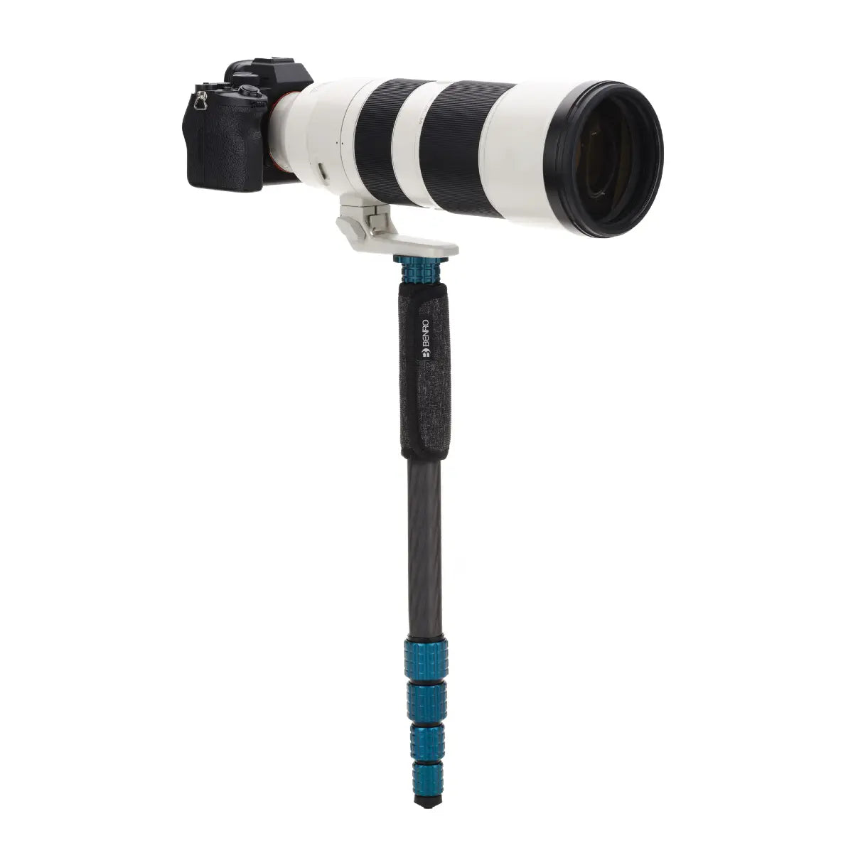Benro Super Slim 09C Carbon Monopod with camera attached