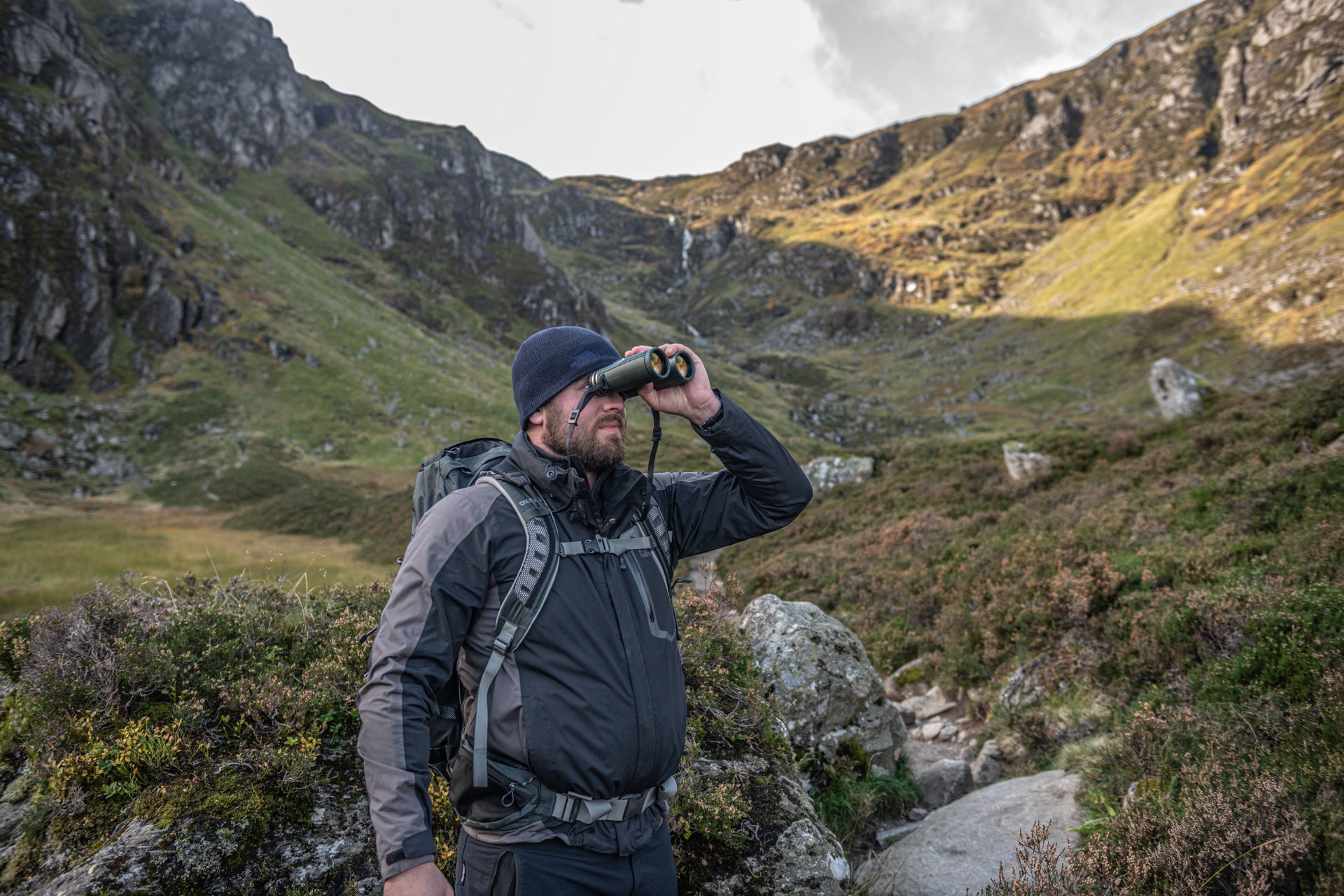 Hawke Frontier ED X 8x42 Binoculars - Grey