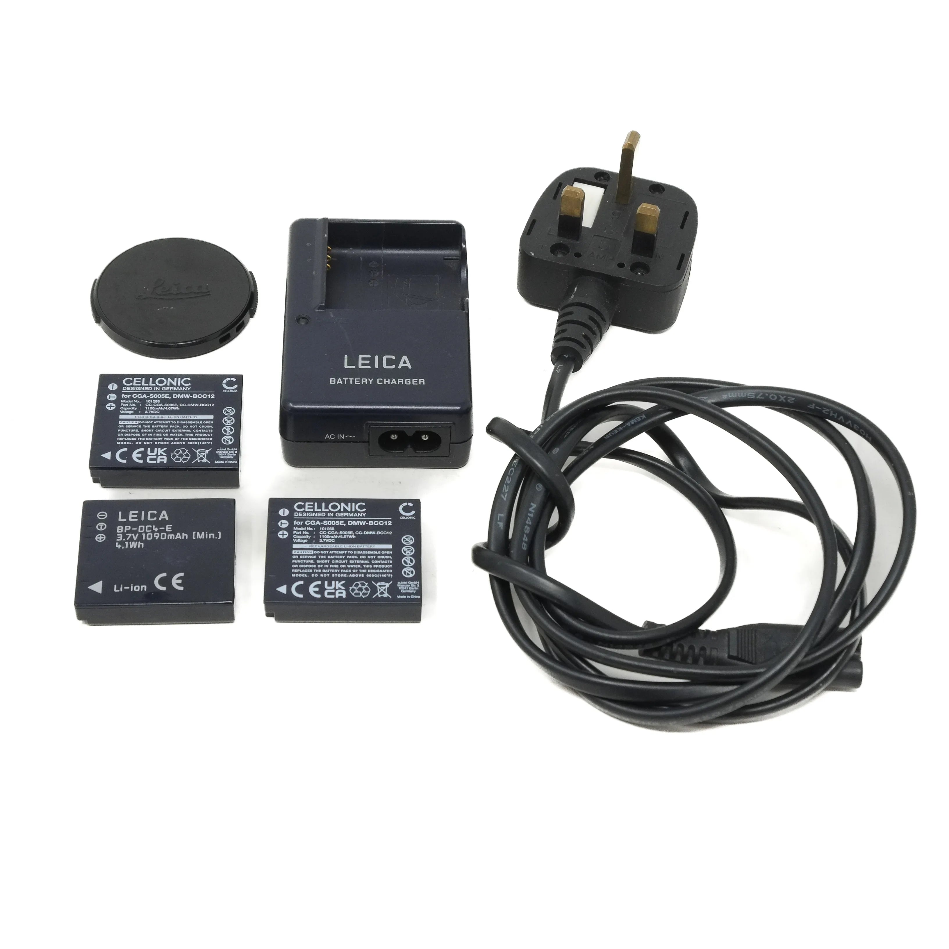 Used Leica D-LUX 4 Compact Camera - cap, batteries and charger
