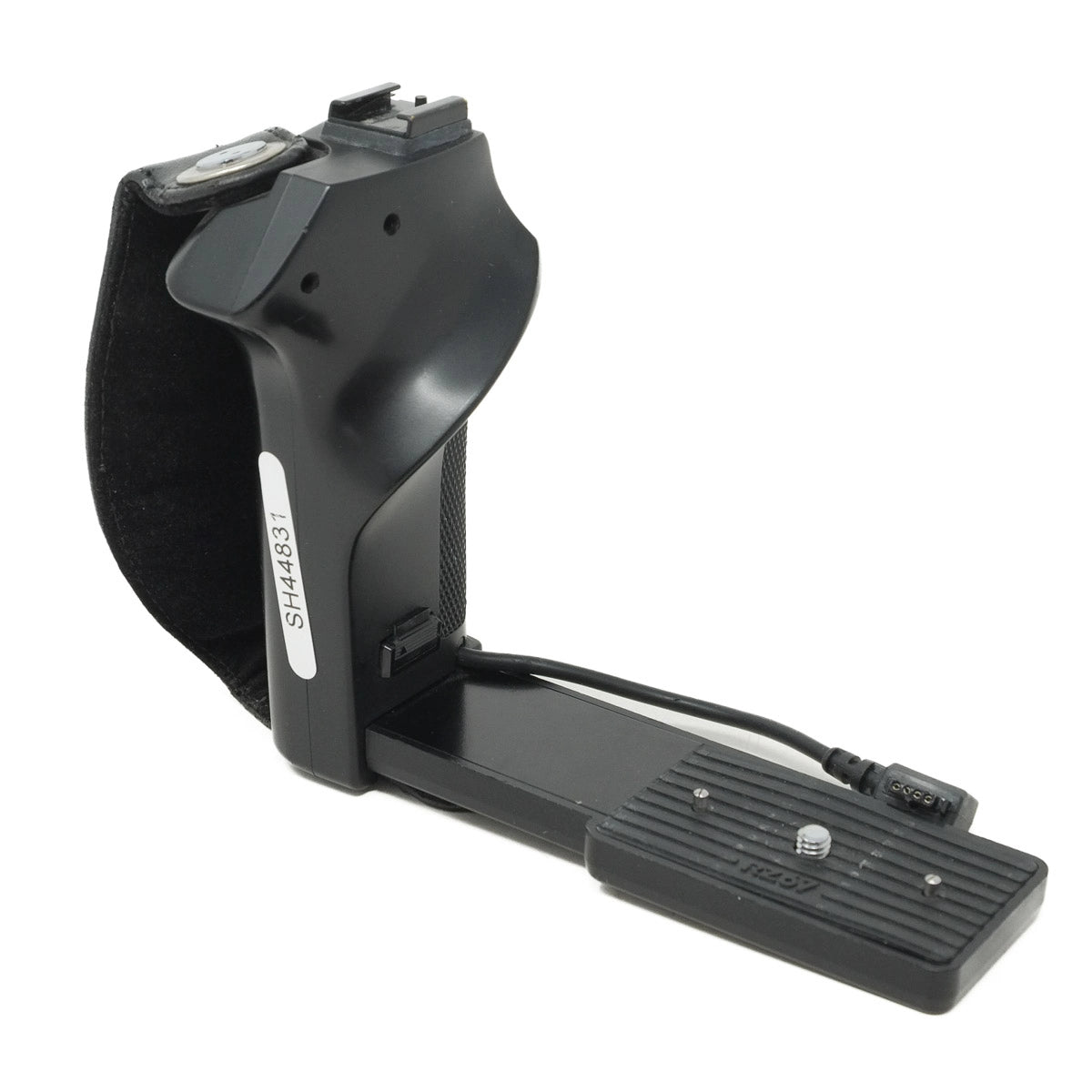 Used Mamiya L-Grip Holder for Mamiya RZ67 - front angle 