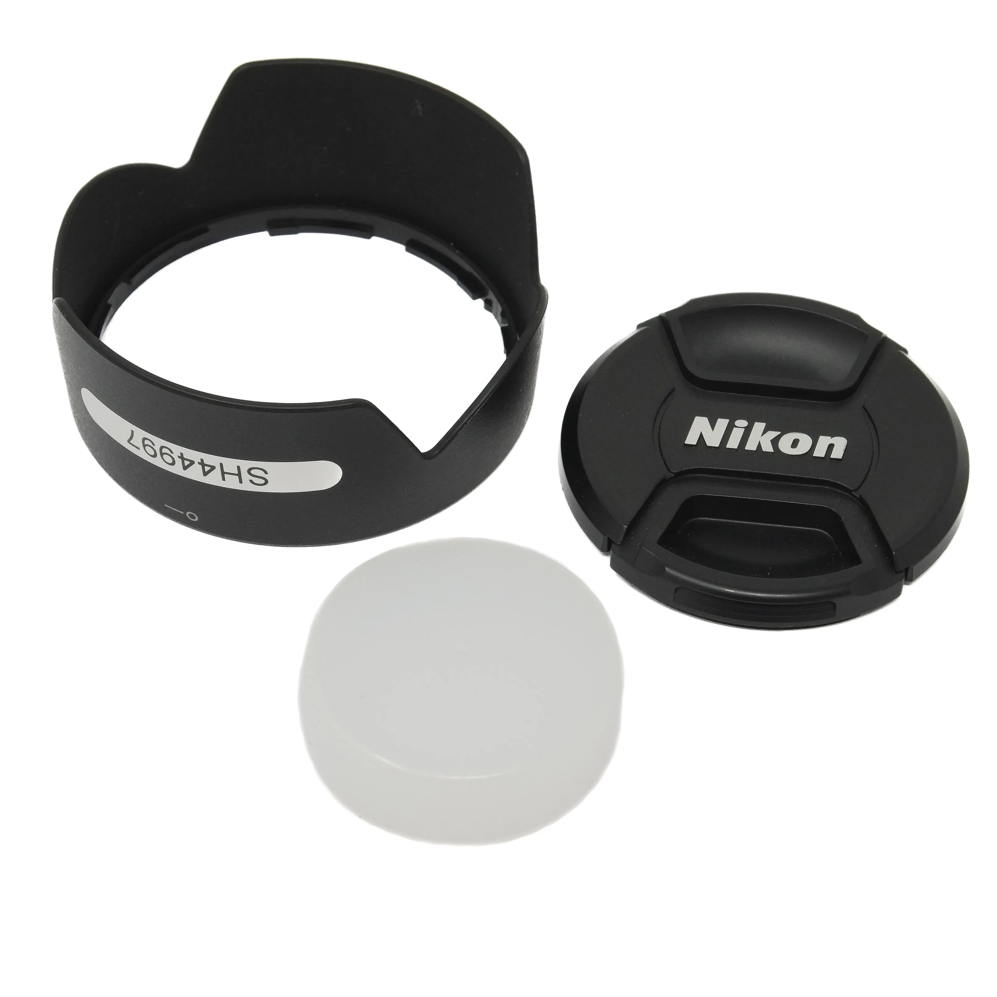 Used Nikon AF-S 18-105mm F3.5-5.6G VR Lens in Nikon F Mount - lens hood and caps 
