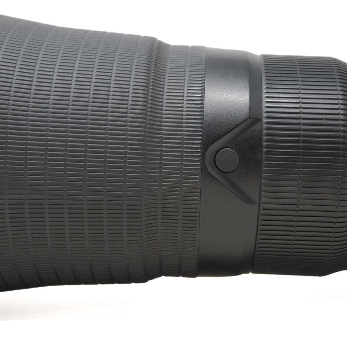 Used Nikon AF-S 600mm F4E FL ED VR Lens - side angle 