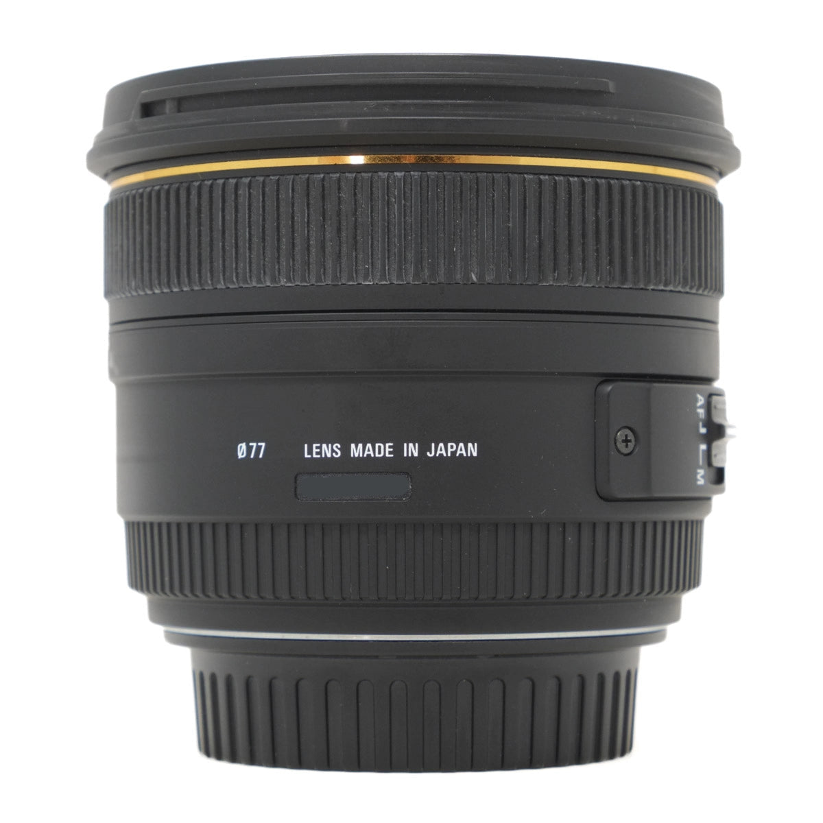 Used Sigma 50mm F1.4 EX DG Lens in Canon EF Fitting - side angle 