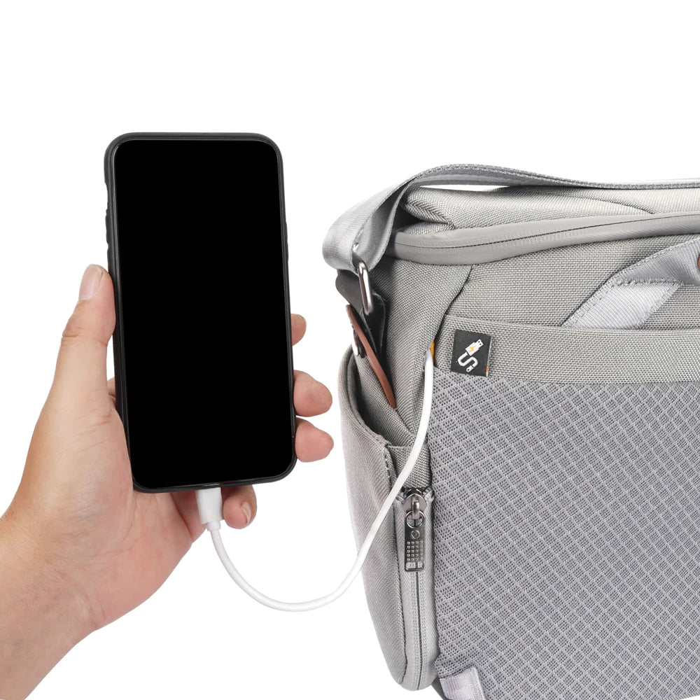 Vanguard VEO City S36 Grey Shoulder Bag - 10 Litre