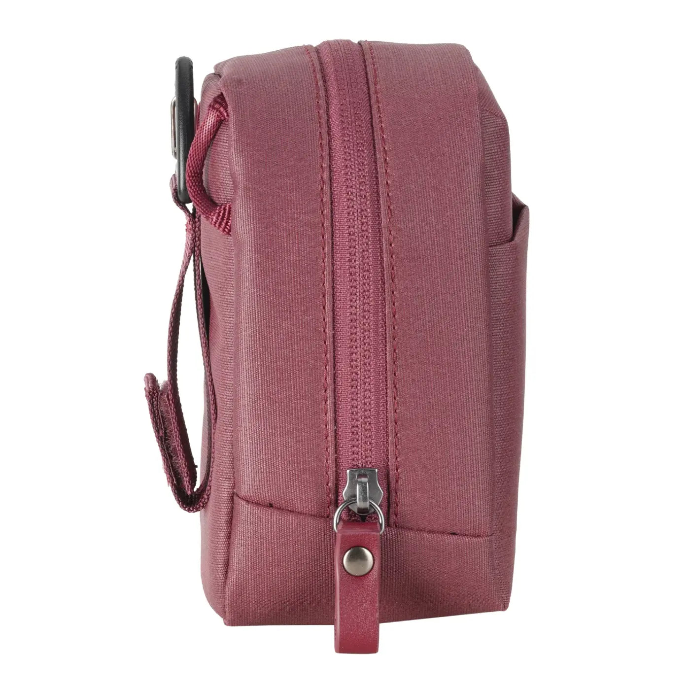 Maroon pouch with a zipper on a white background