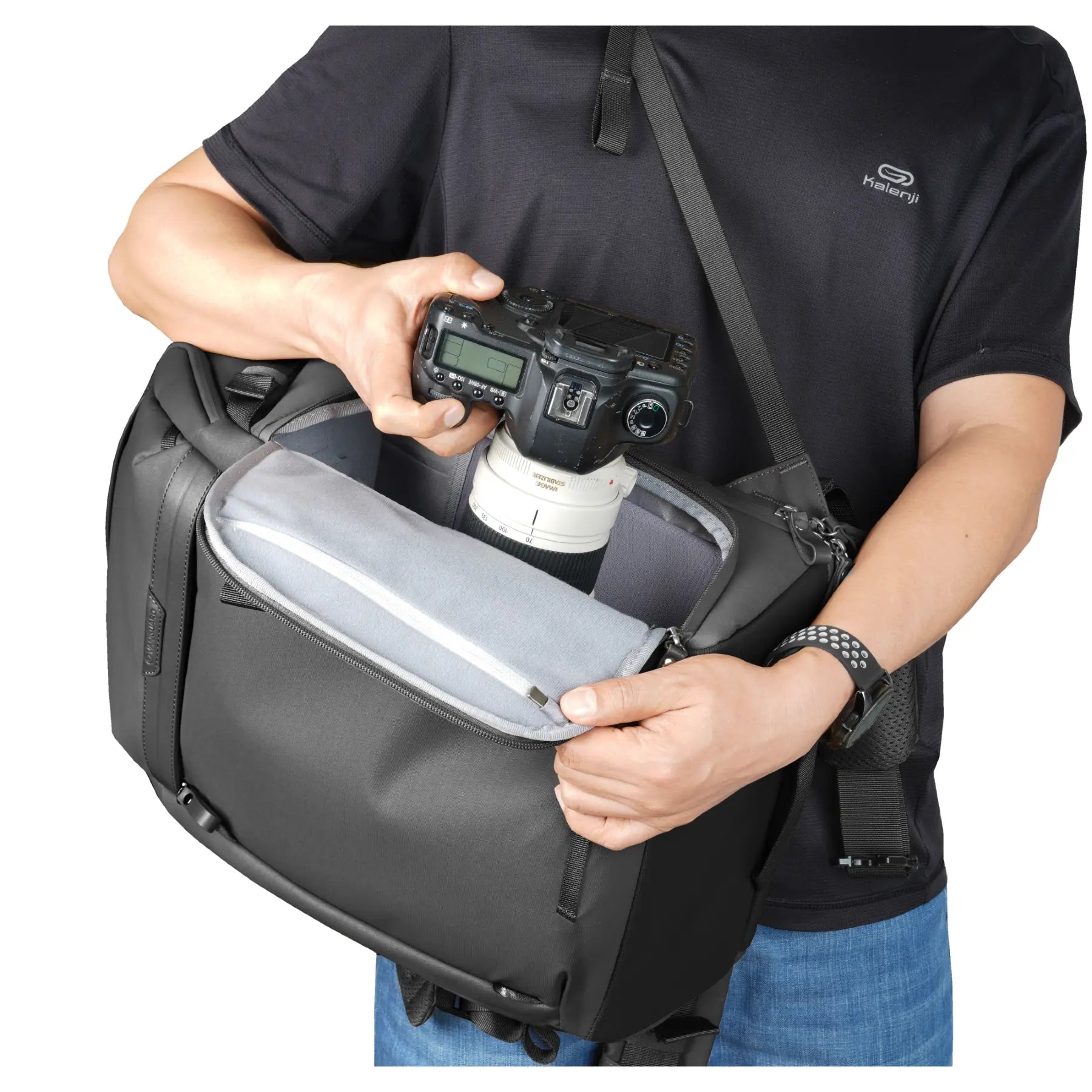 Vanguard VEO Metro B25L Camera Backpack - Black