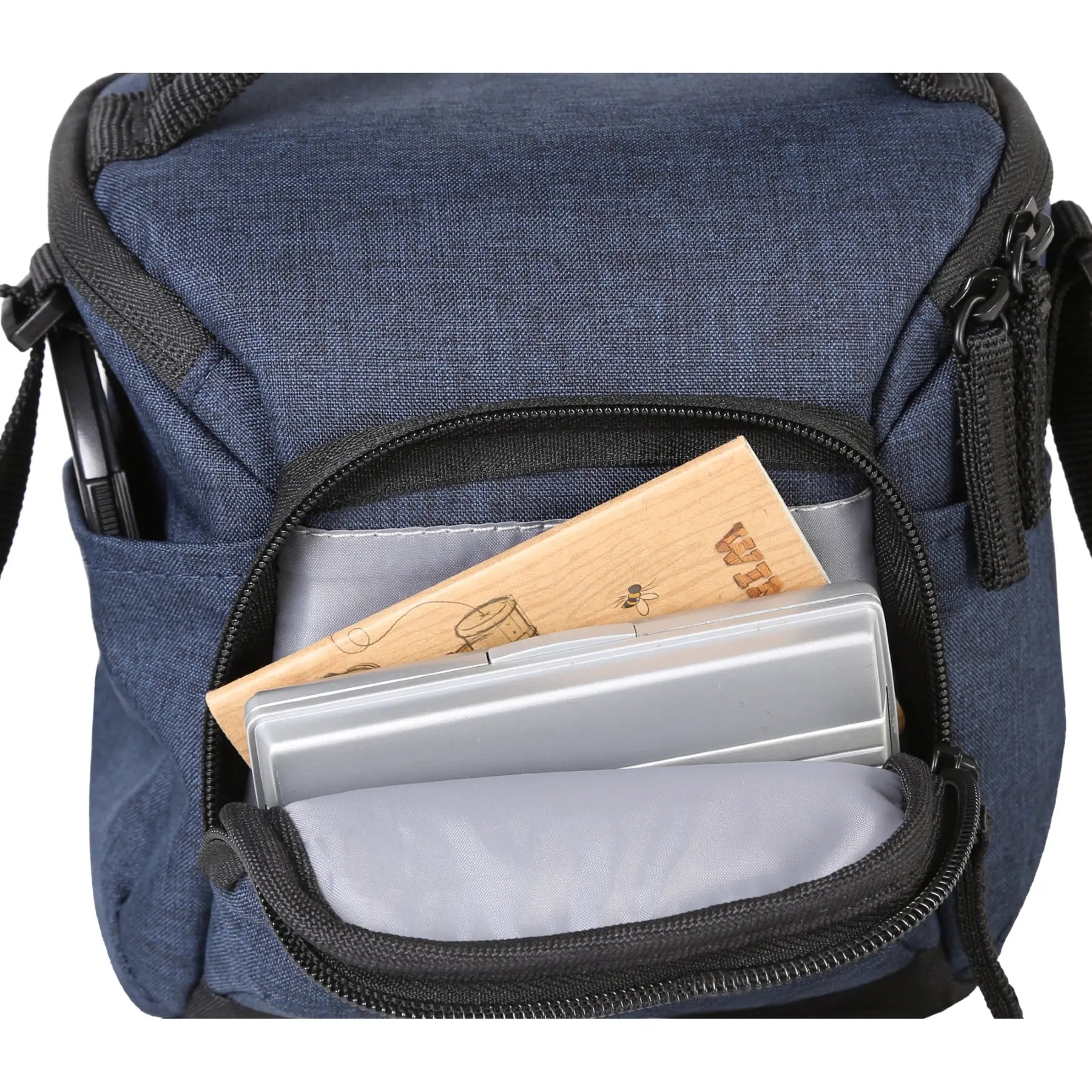 Vanguard VESTA Aspire 15 NV 3 Litre Shoulder Bag - Blue