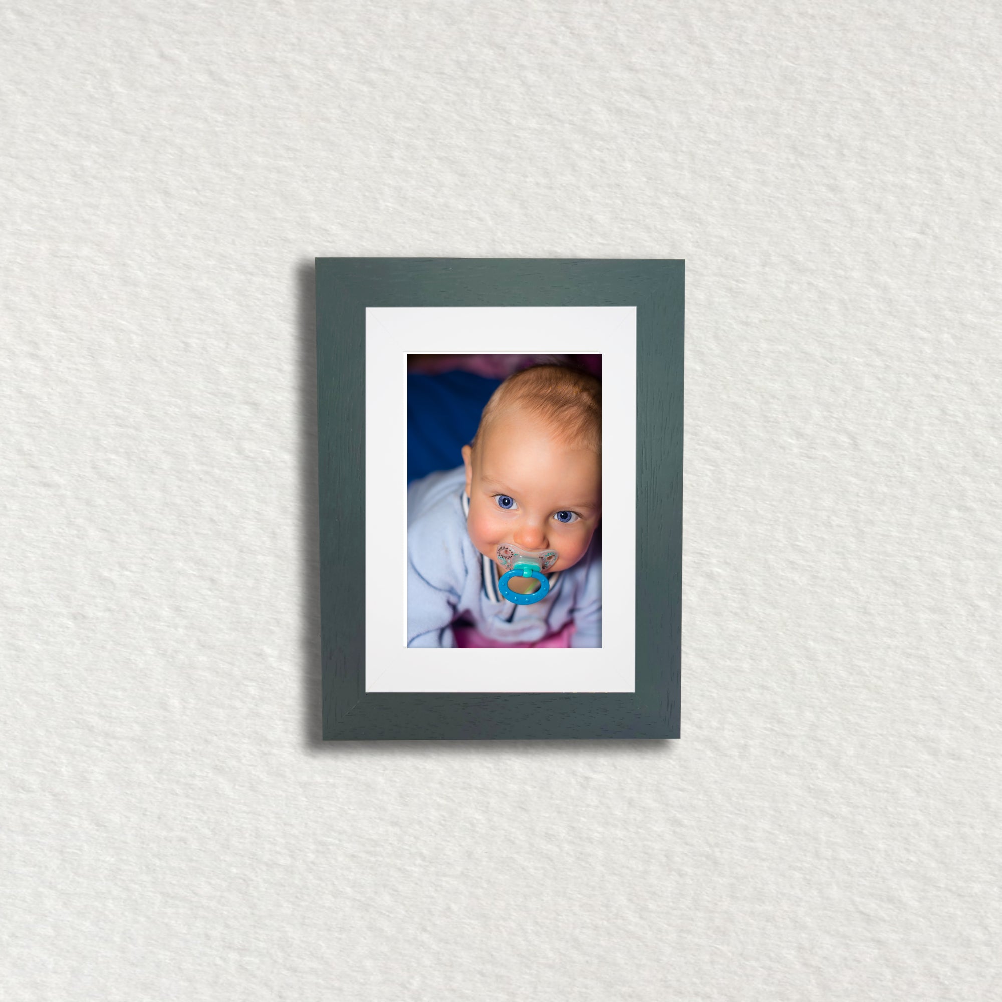 Cheltenham 10X8 - Single Mount 8X6 Aperture Photo Frame